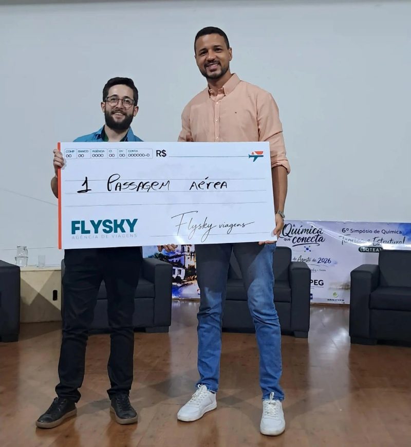 Entrega do prêmio de melhor apresentação oral do doutorado no 6º SQTEA